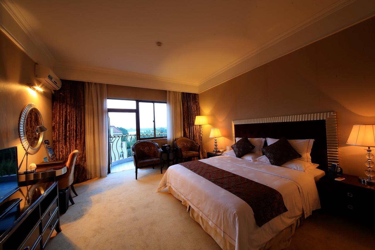 Country Garden Phoenix Hotel Jingmen Екстериор снимка