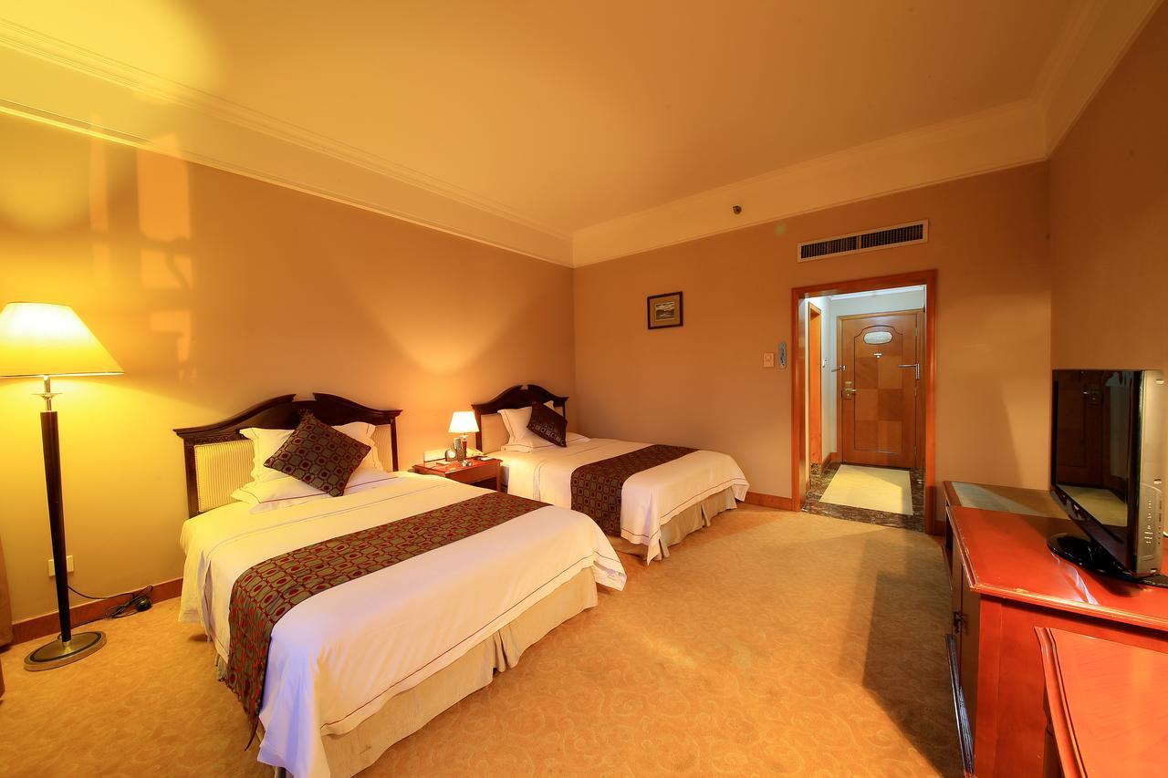 Country Garden Phoenix Hotel Jingmen Екстериор снимка