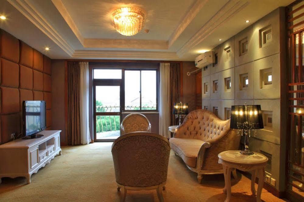 Country Garden Phoenix Hotel Jingmen Екстериор снимка