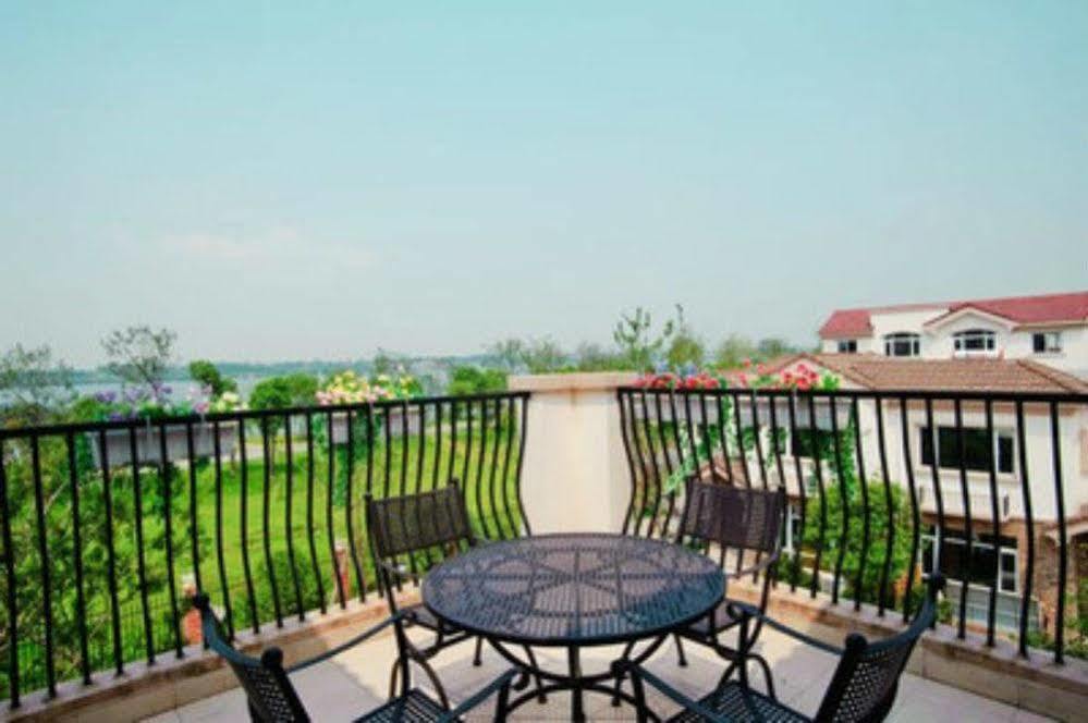 Country Garden Phoenix Hotel Jingmen Екстериор снимка