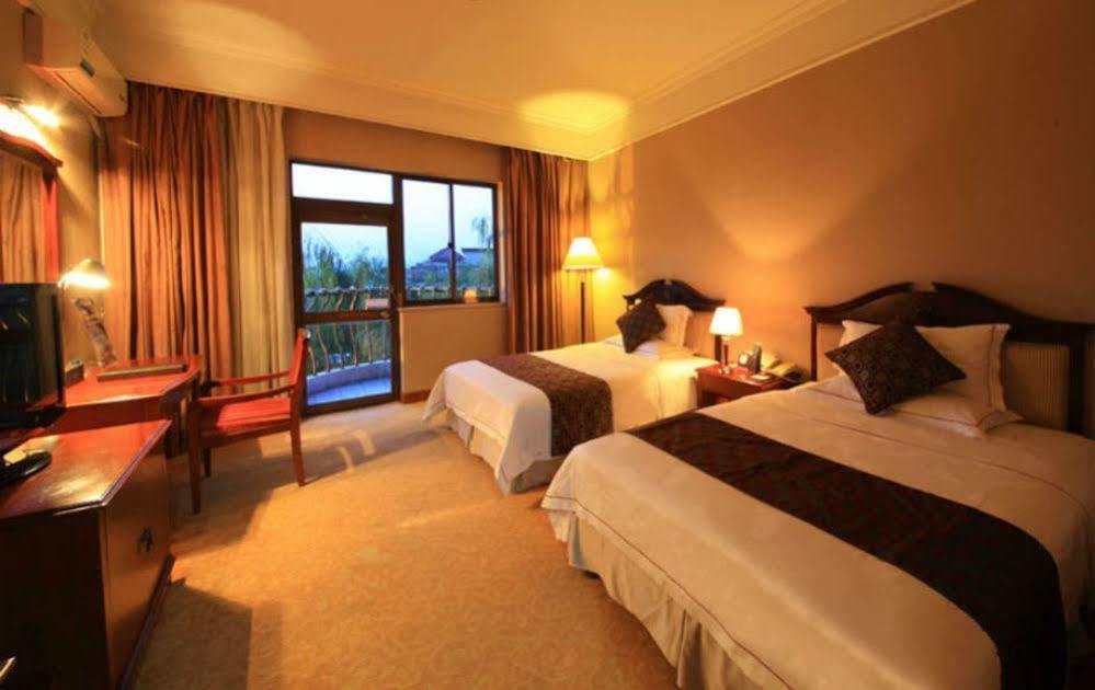 Country Garden Phoenix Hotel Jingmen Екстериор снимка